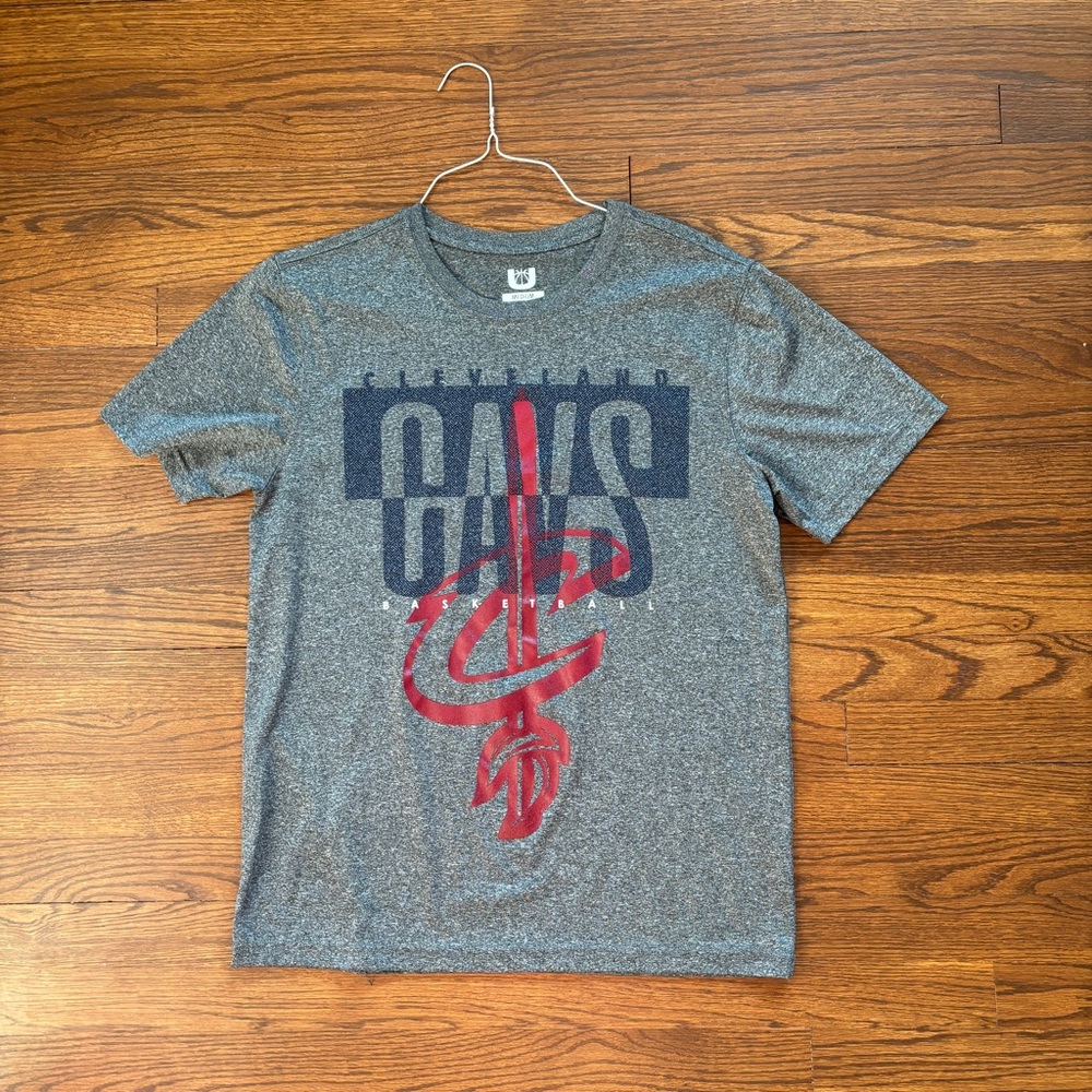 Cleveland Cavaliers Basketball NBA Gray Medium T Shirt